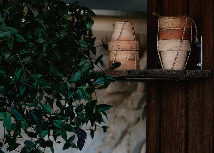 Old World Charm - Simplistic Luxury Cottage