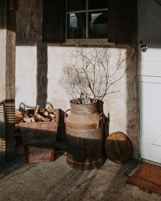 Old World Charm - Simplistic Luxury Holiday home *