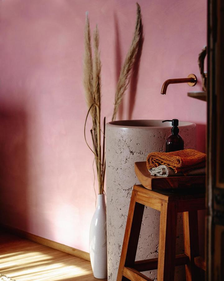 Old World Charm - Simplistic Luxury Ross